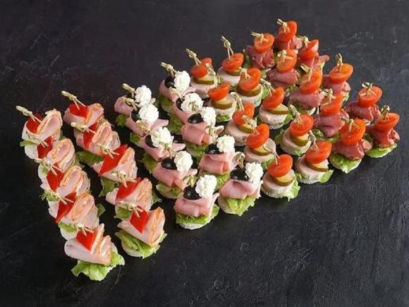 Сет из фуршетных закусок на 32-35 персон в Москве