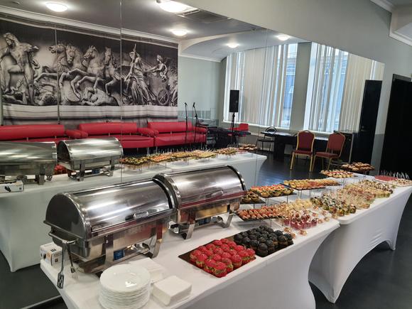 День рождения с бургерами на 25 персон в Москве