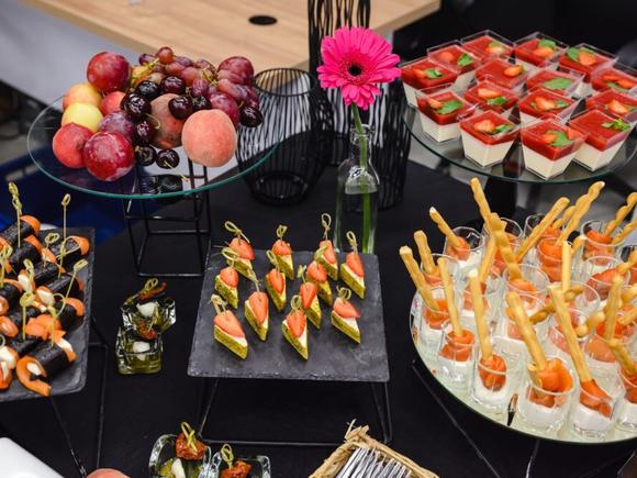 Сет с легкими закусками на 20 персон без горячего в Москве