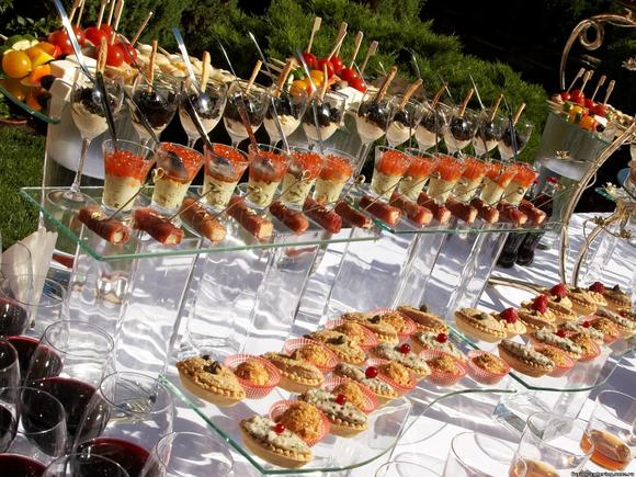 Фуршет на 30 человек с доставкой в Москве