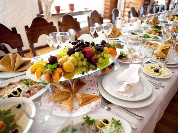 День рождения на 35 персон с классическим меню в Москве