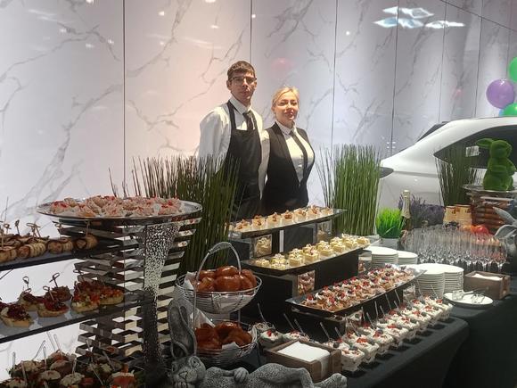 Банкет на 15 персон с обслуживанием в Москве