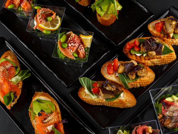 Фуршетный бокс на 20 персон стандарт в Москве