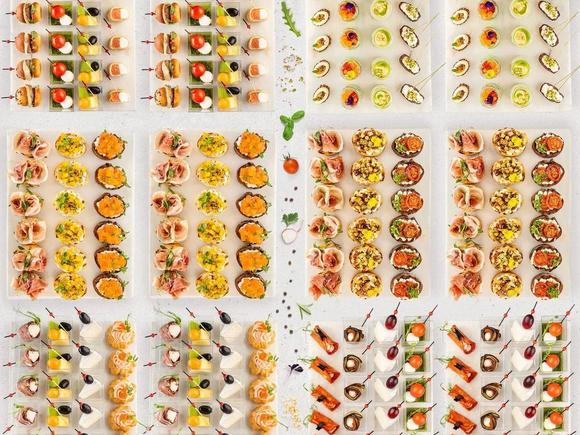 Фуршетный набор закусок "У нас вечеринка!" на 15-20 человек" на 20-25 персон в Москве