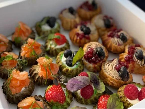 Канапе &quot;Микс&quot; на 32-35 персон в Москве