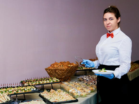 Заказать Фуршет с горячими закусками на 20-25 персон в Москве