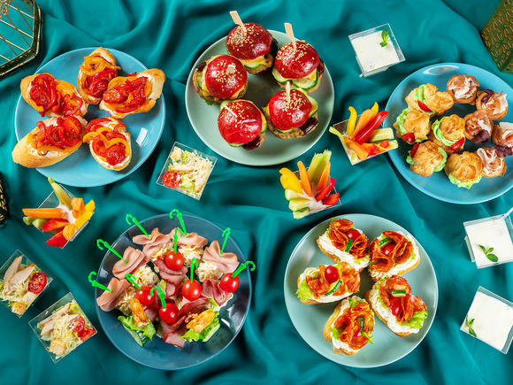 Заказать Фуршетный сет для друзей на 10 персон в Москве