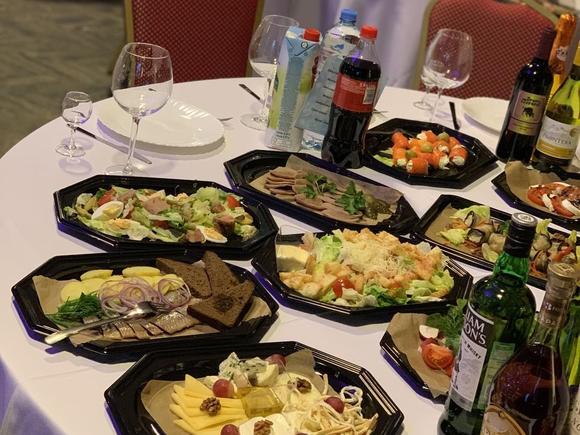 Классическое свадебное банкетное меню на 20-25 персон в Москве