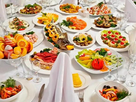 Премиальный свадебный банкет под ключ на 35-40 персон в Москве