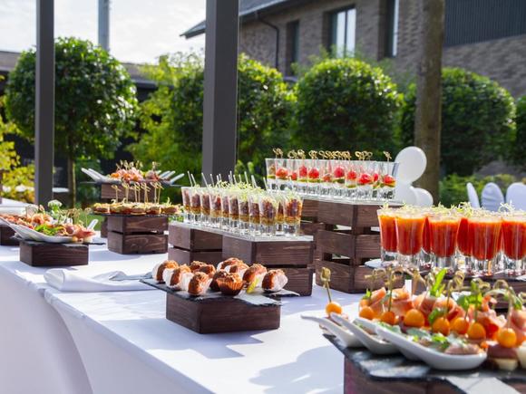 Свадебный фуршет с горячими закусками на 23-27 персон в Москве