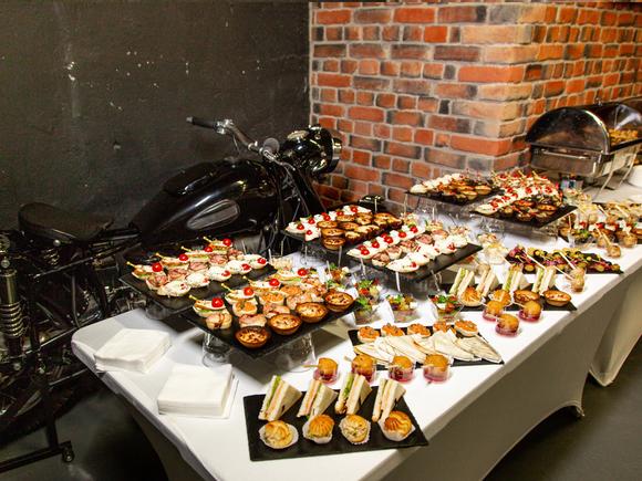 Презентация на 100-200 персон в Москве