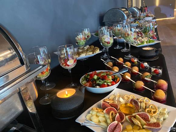 День рождения на 19-23 персоны в Москве