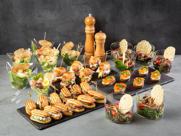 Мини фуршет-сет на 15-20 человек в Москве