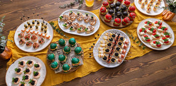 Сытный фуршет с бургерами на 80-90 персон