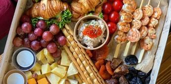 Сет "К белому вину" на 4 персоны