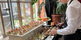 Холодные закуски с салатами на 50 персон