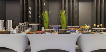 Кофе-брейк с обслуживанием на 100 персон под ключ