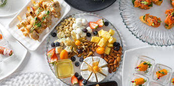 Доставка блюд и напитков на 19 персон