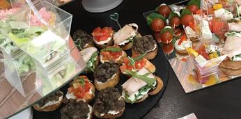 Фуршетный сет на 25-30 персон с горячими закусками