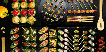 Фуршетное меню "Ом-ном-ном с бургерами и пиццей" на 17-21 персону