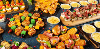 Сет Новогодний с горячими закусками и десертами на 40 - 50 персон