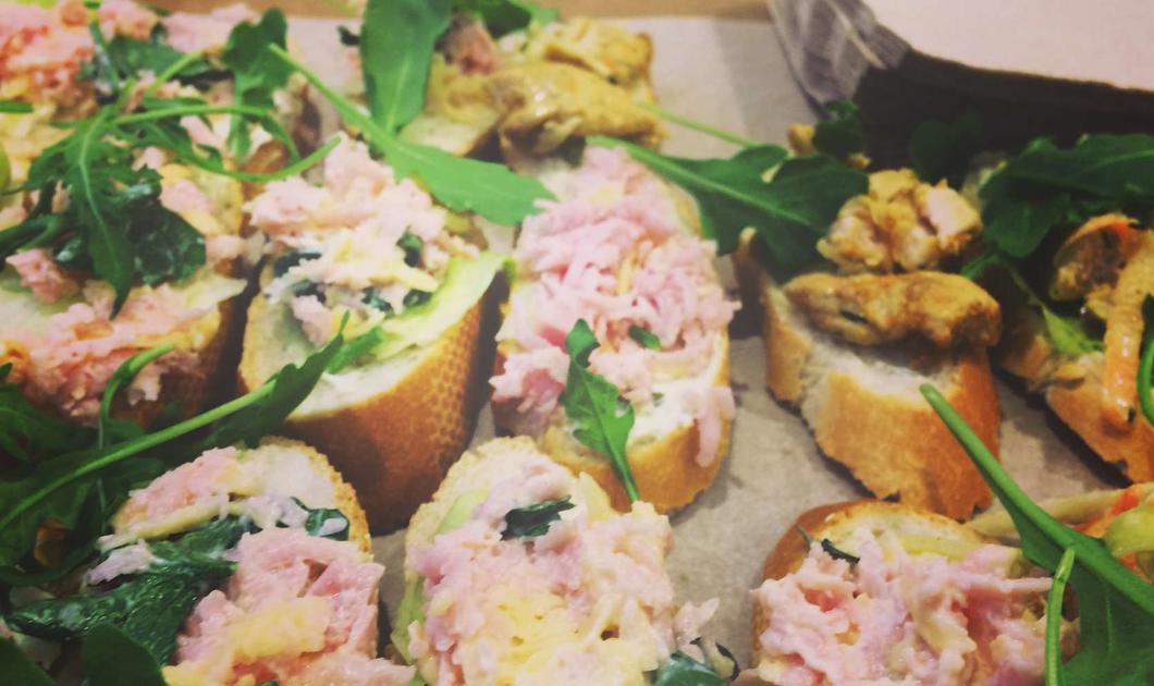 1/2 catering