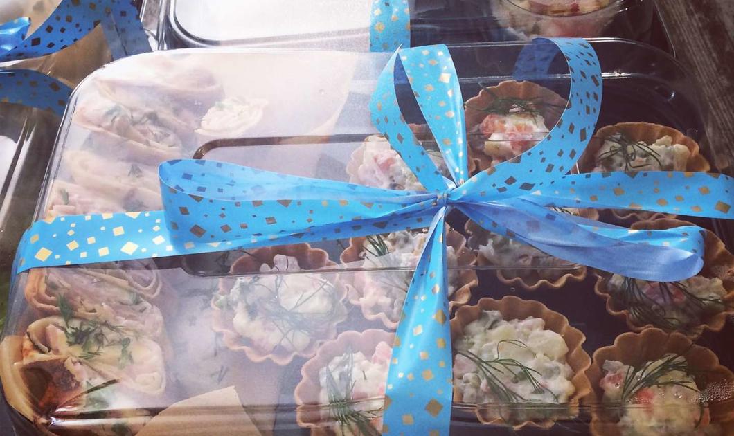 1/2 catering