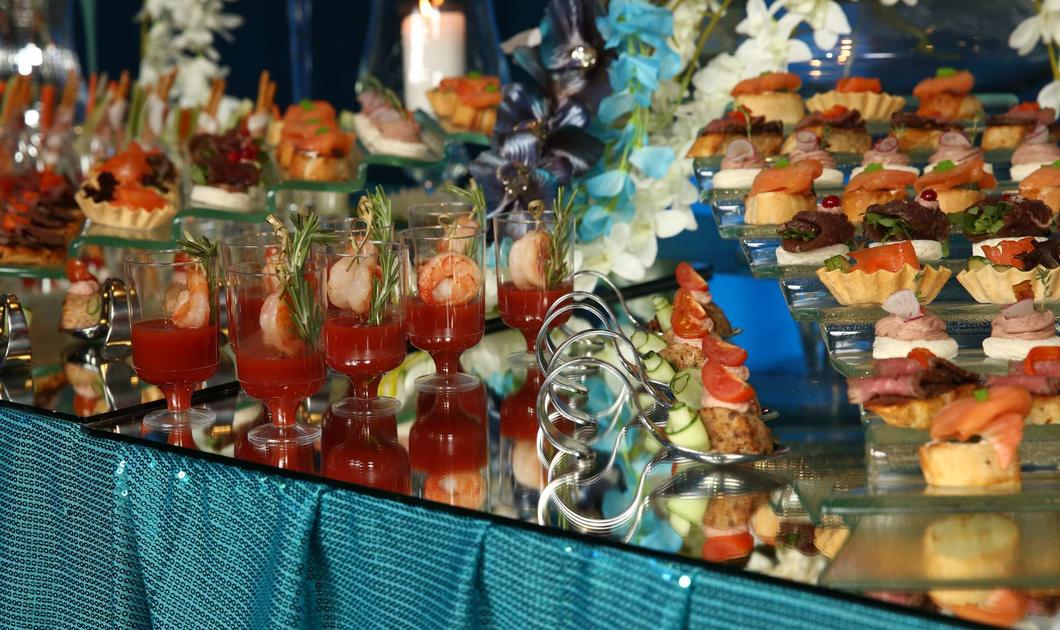 Фуршет на 25 человек VIVID food