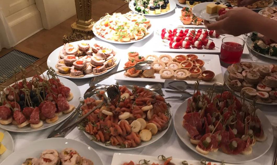 фуршет на 400 человек в Царицыно Первая кейтеринговая компания