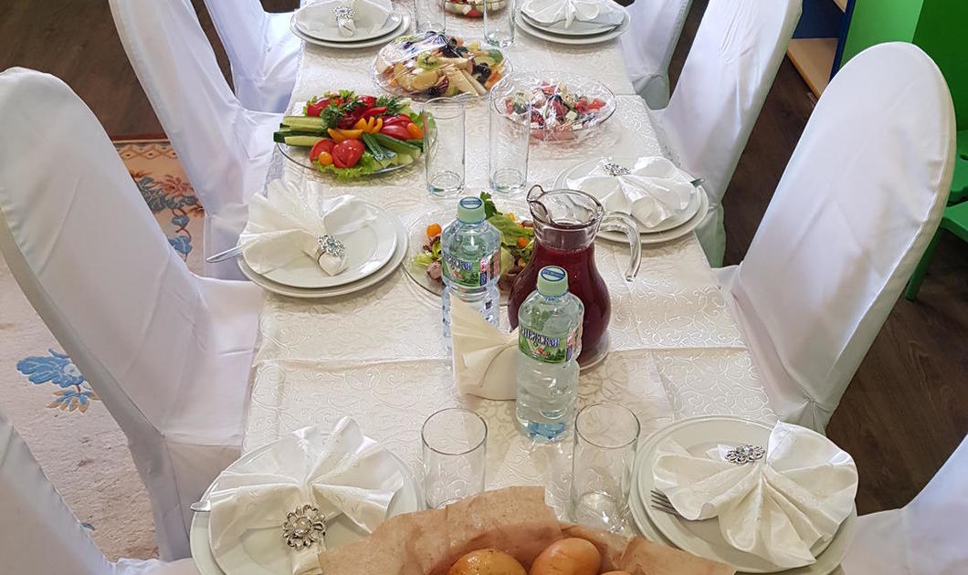 Банкет на 10 человек 100 руб/чел Кремлёвская кухня Банкет на 10 человек 100 руб/чел Кремлёвская кухня