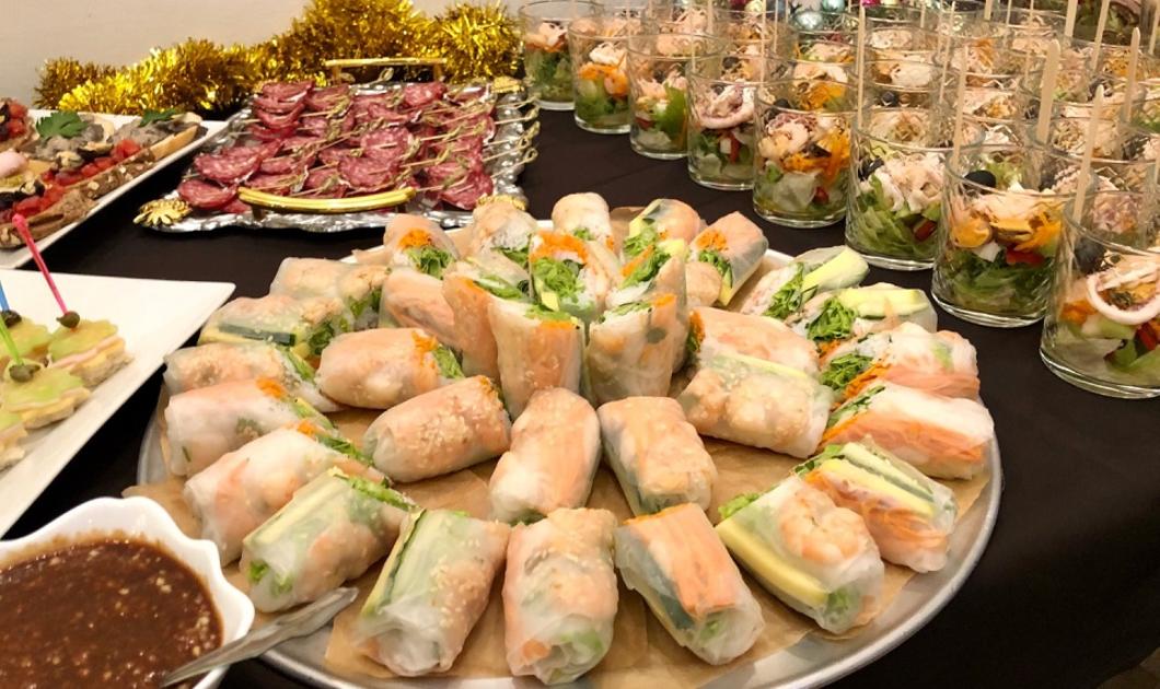 Доставка лёгких закусок и салатов в лофт. Home Catering Доставка лёгких закусок и салатов в лофт. Home Catering
