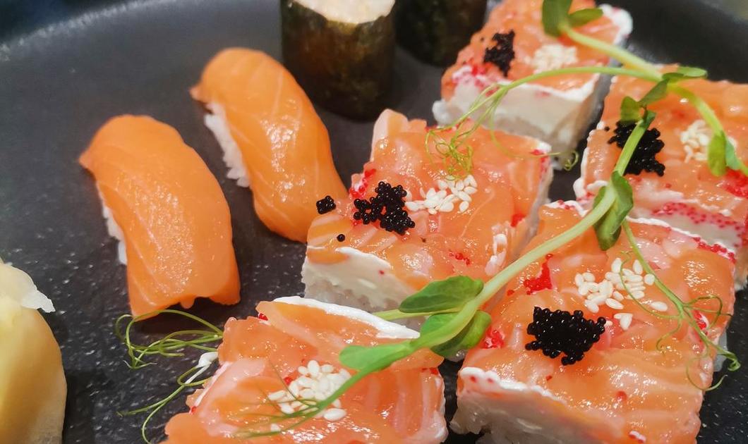 Фуршетное меню из классических и авторских блюд японской кухни. Мако Фуршетное меню из классических и авторских блюд японской кухни. Мако