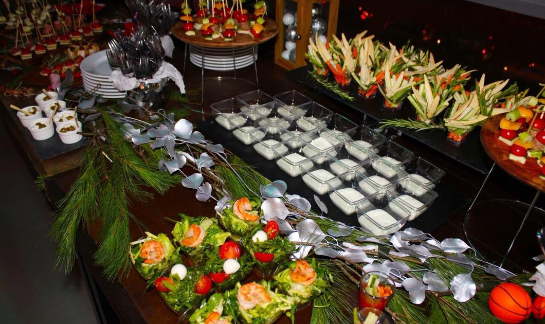 Фуршет на открытии спортивного магазина в ТЦ "Европейский" FartukCatering