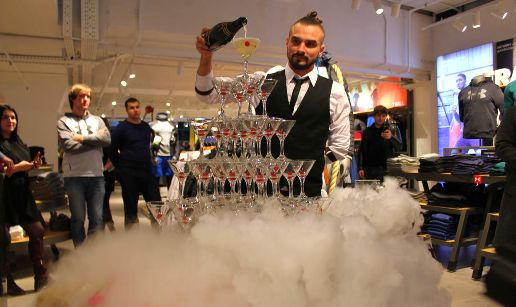 Фуршет на открытии спортивного магазина в ТЦ "Европейский" FartukCatering
